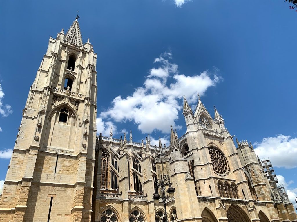 Camino De Santiago: Leon